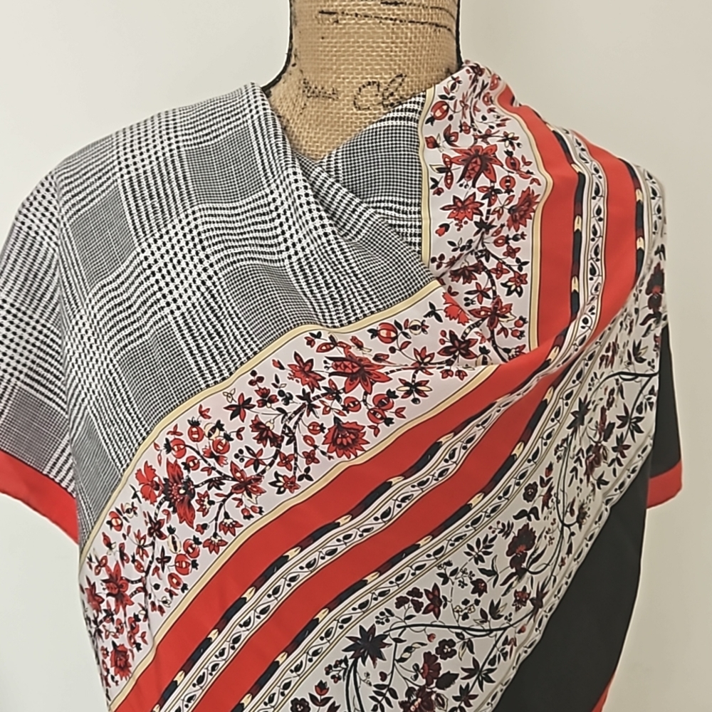 Alcott & Andrews Scarf.